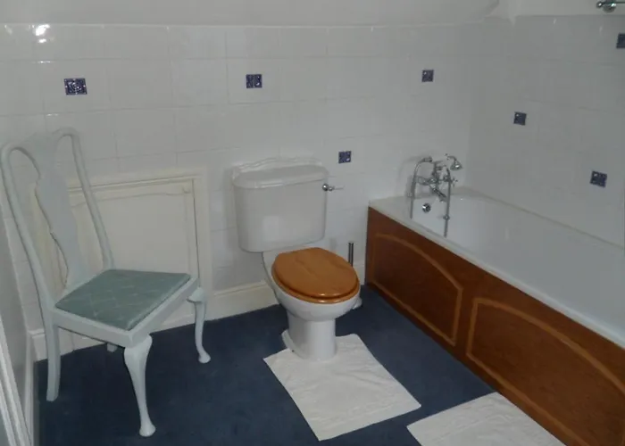 Big Sky Guest house 4*